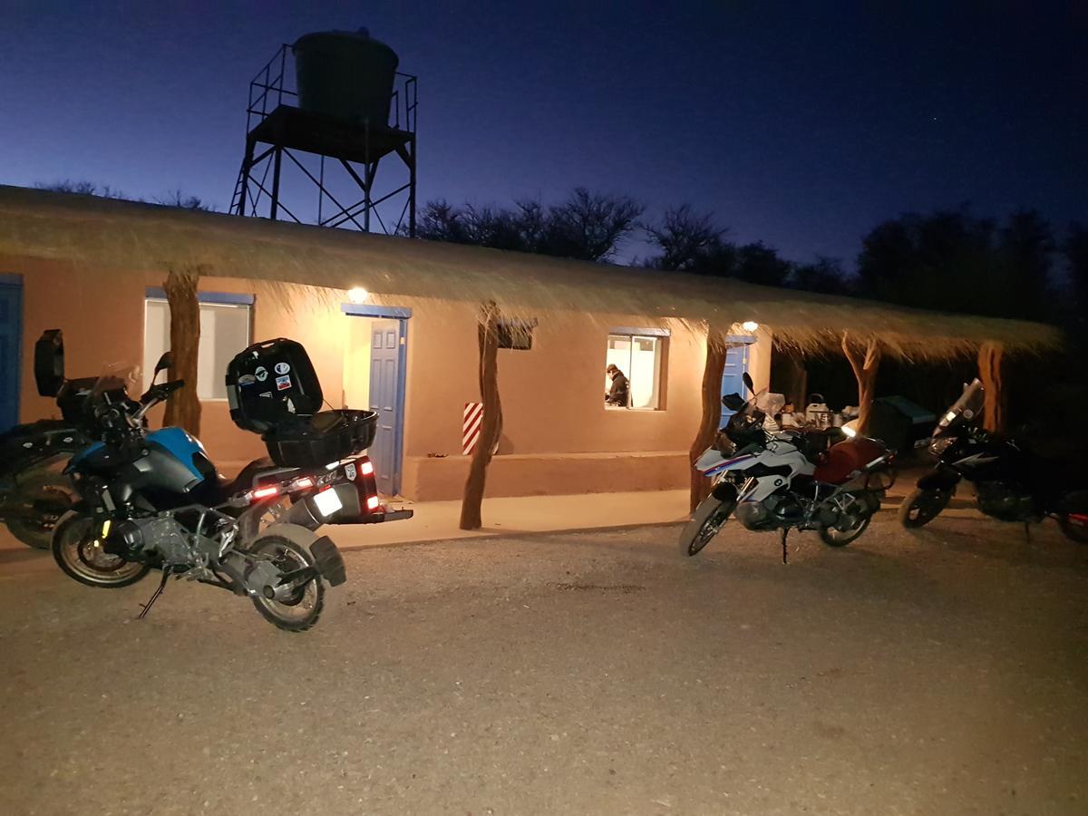 Andes Nomads Desert Camp & Lodge サン・ペドロ・デ・アタカマ エクステリア 写真